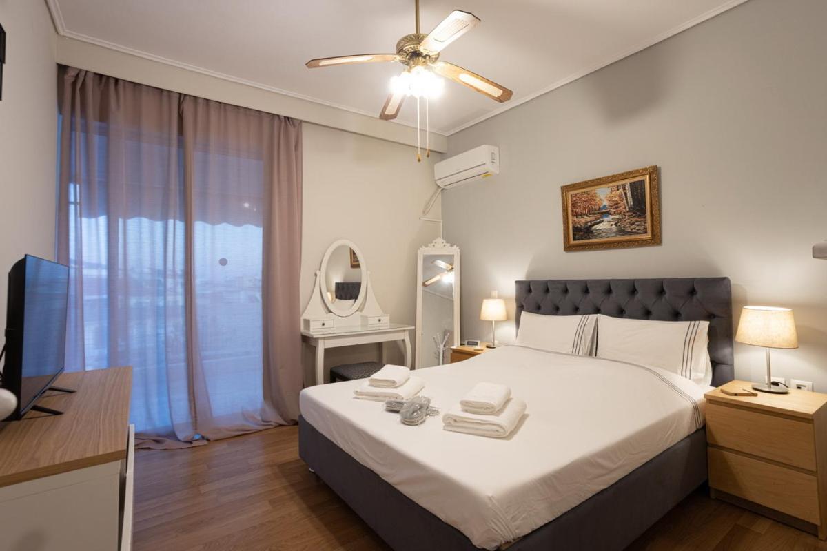 Glyfada Golf Fourth Floor Apartment Atenas Exterior foto