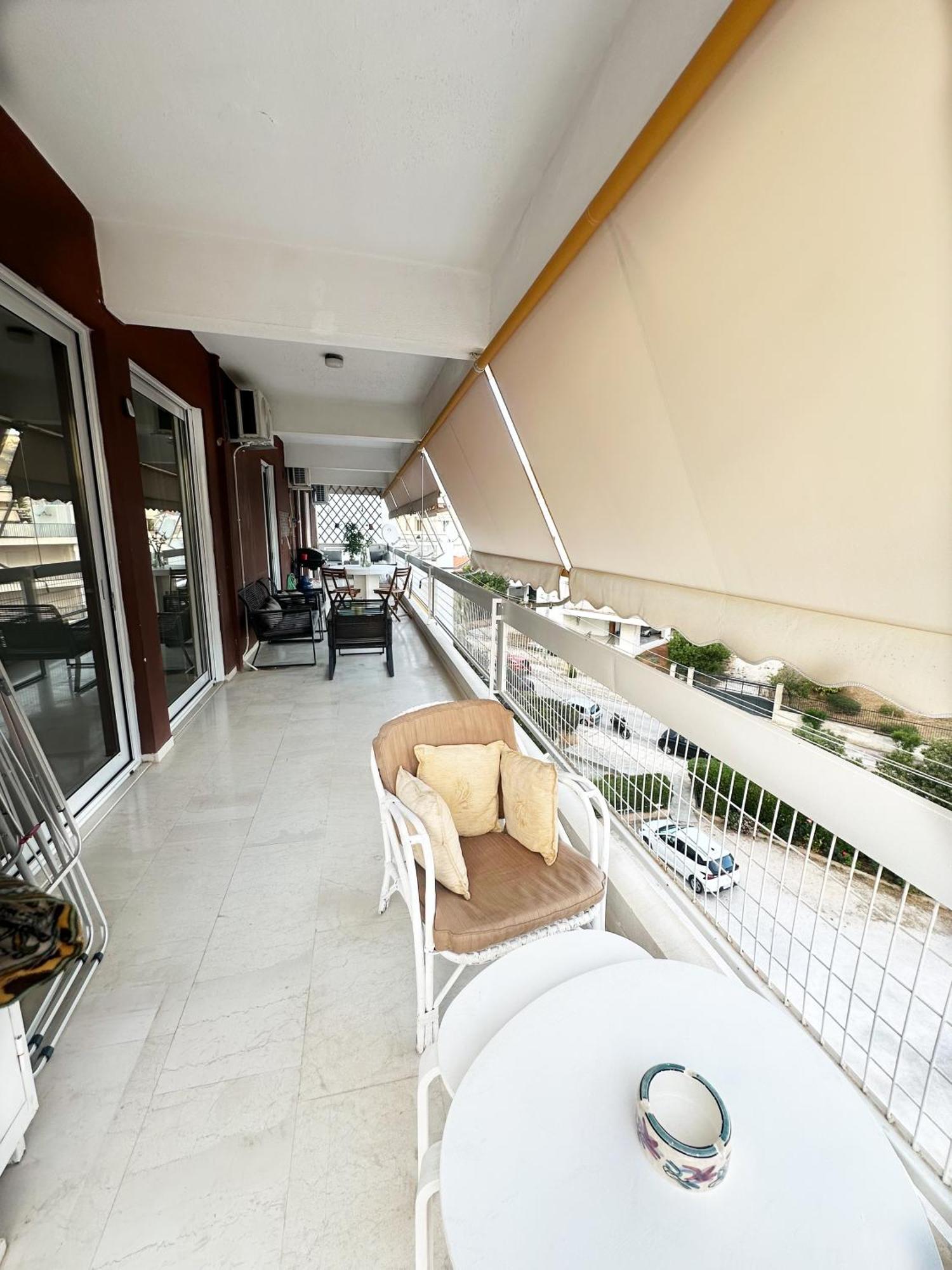 Glyfada Golf Fourth Floor Apartment Atenas Exterior foto
